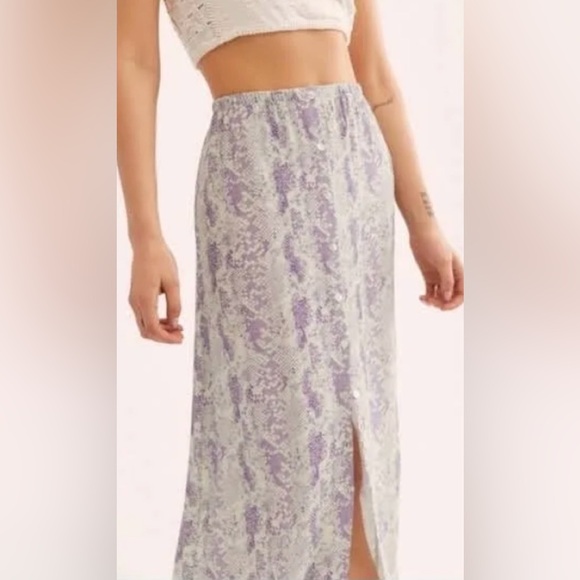 Free People Women's Maxi Skirt Small Multicolor Snake Print‎ Button Front - Picture 1 of 11
